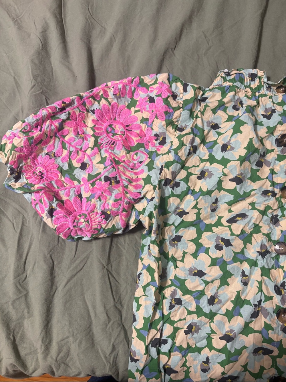 THML Floral Puff Sleeve Cotton Blouse with Pink Embroidered Sleeve - Picture 3 of 6